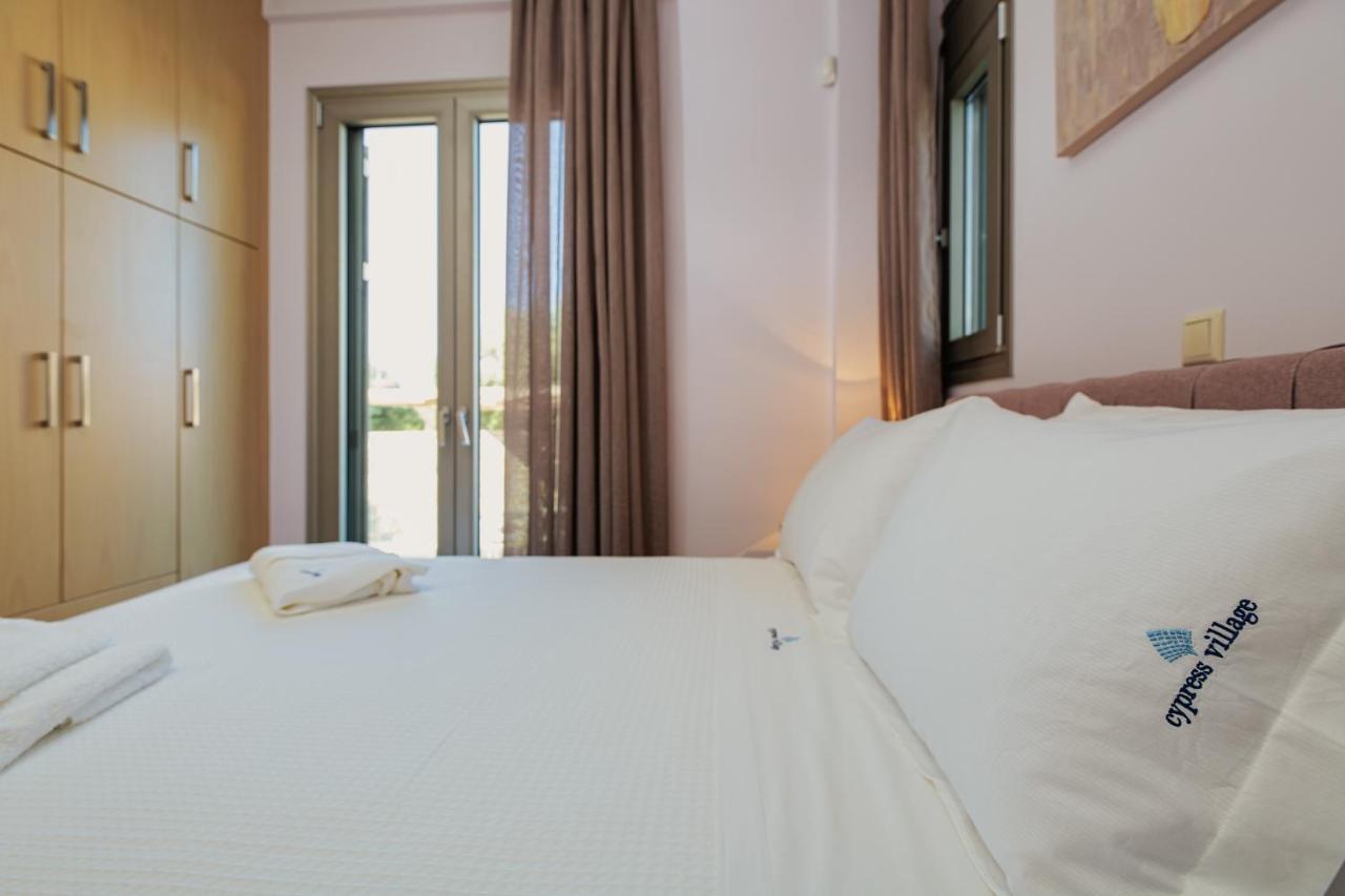 Cypress Village - Lux villa 5' from beach Daratsos Exteriör bild